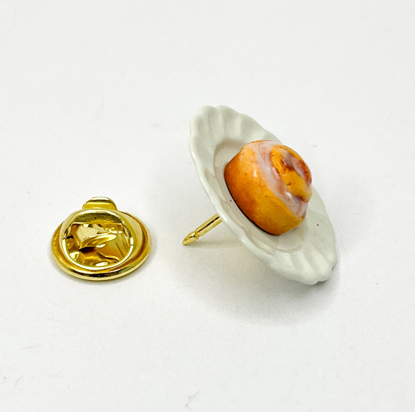 Cinnamon Roll Pin