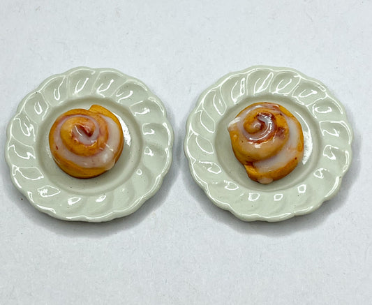 Plated Cinnamon Roll Miniatures
