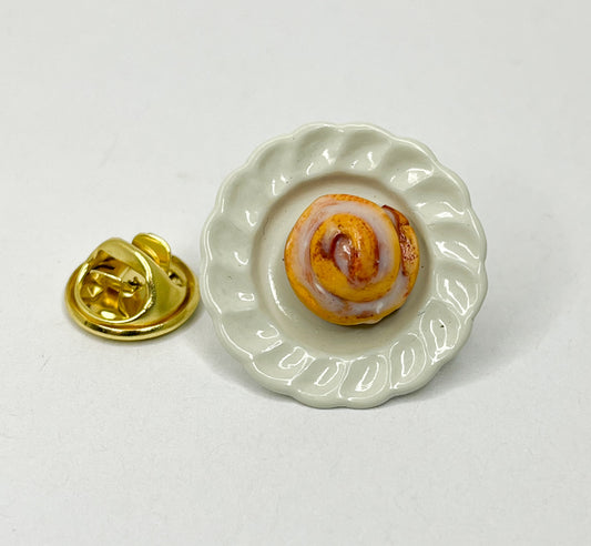 Cinnamon Roll Pin