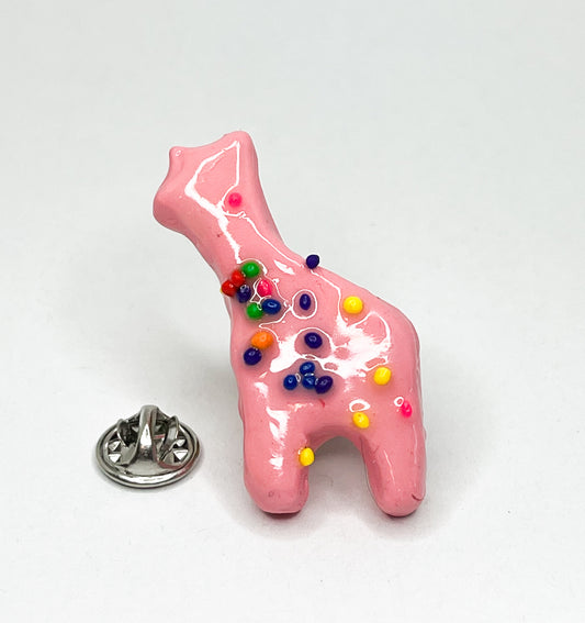 Frosted Animal Giraffe Pin