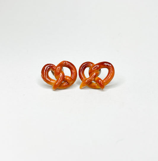 Pretzel Studs